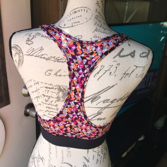 Women’s Victoria secret sport sports bra - Picture 7 of 16